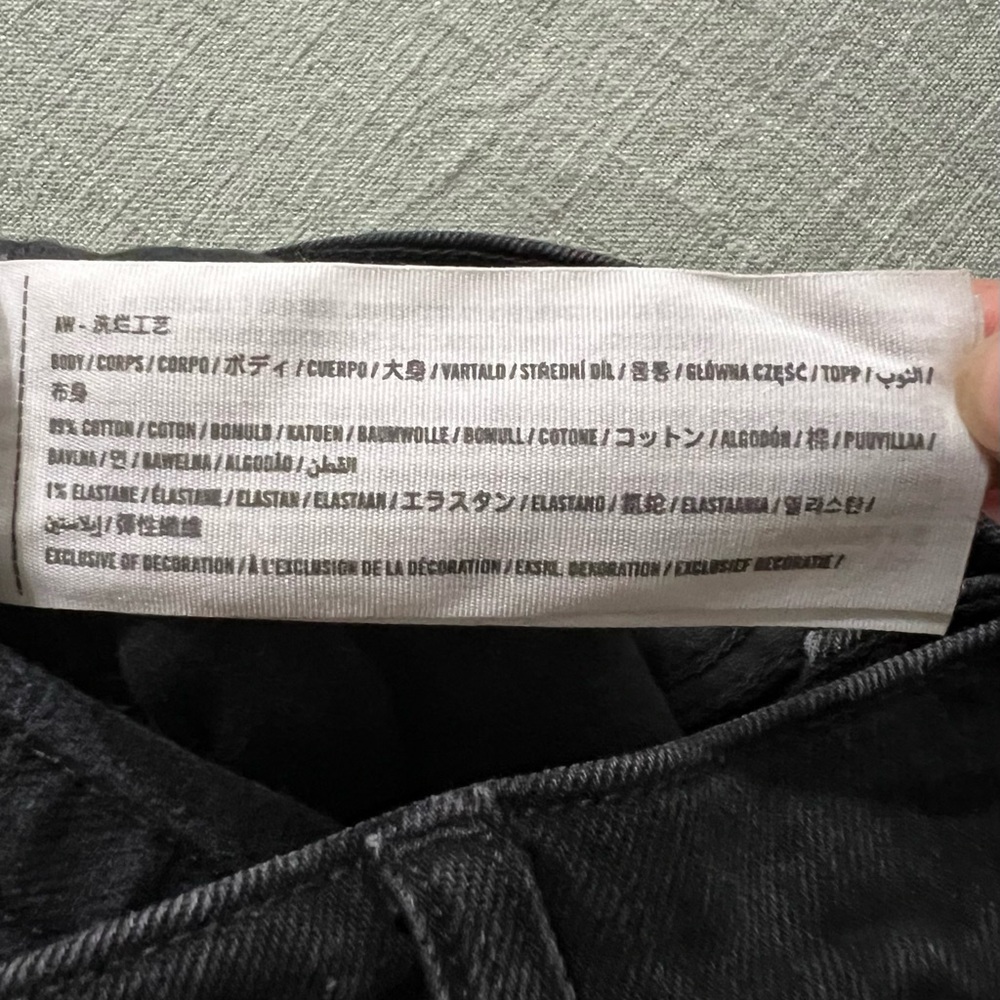 Abercrombie & Fitch Curve Love High Rise Dad Criss Cross Jeans in Black - Picture 11 of 12